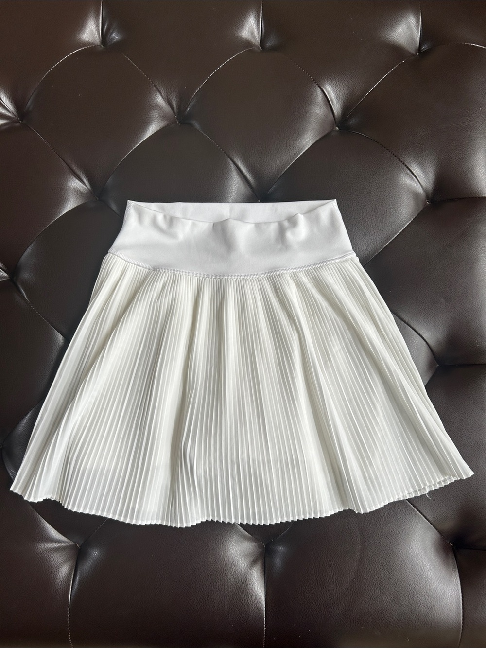Yogalicious White Pleated Tennis Skirt Skort with Pockets Size Medium